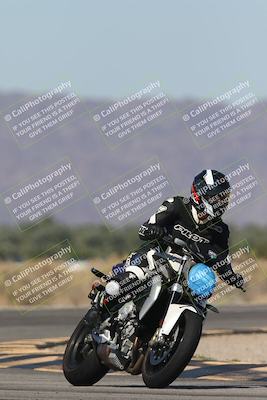 media/Oct-13-2025-Moto Forza (Mon) [[a66d839500]]/4-C Group/Session 3 (Turn 16)/